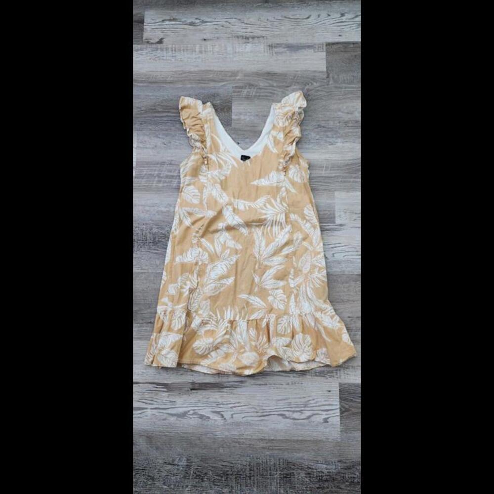 Divat Dress Medium Small Tan And White  V Neck Flutter Sleeves Sheath